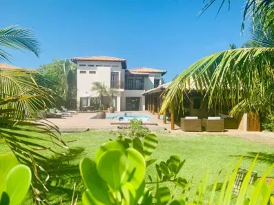 Casa de Condomínio com 4 Quartos à venda, 1160m² no , Mata de São João