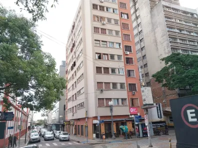 Kitnet à venda, 24m² no Centro Histórico, Porto Alegre