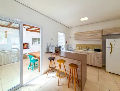 Casa de Condomínio com 2 Quartos à venda, 90m² no Maresias, São Sebastião