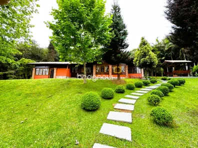Casa de Condomínio com 2 Quartos à venda, 240m² no Rio dos Bugres, Rancho Queimado
