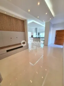 Casa de Condomínio com 3 Quartos para alugar, 235m² no Aclimação, Uberlândia