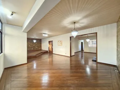 Apartamento com 4 Quartos à venda, 240m² no Centro, Divinópolis