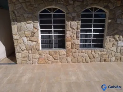Casa com 3 Quartos à venda, 250m² no Jardim do Lírio, Jundiaí