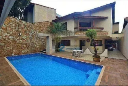 Sobrado com 4 Quartos para alugar, 495m² no Jardim, Santo André