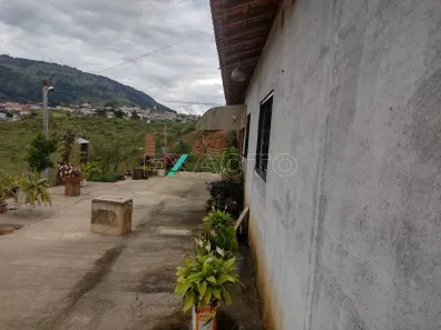 Fazenda/Sítio com 3 Quartos à venda, 210m² no Centro, Caldas