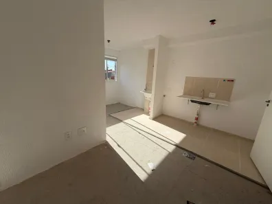 Apartamento com 2 Quartos à venda, 50m² no Lagoa Redonda, Fortaleza