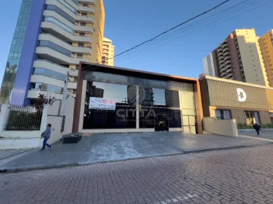 Ponto Comercial para alugar, 694m² no Cambuí, Campinas