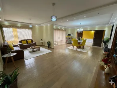 Casa de Condomínio com 3 Quartos à venda, 200m² no Campo Grande, Rio de Janeiro
