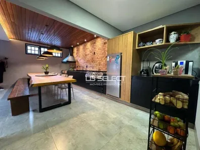 Casa com 4 Quartos à venda, 302m² no Buritis, Uberlândia