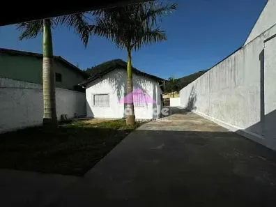 Casa com 2 Quartos à venda, 107m² no Jardim Casa Branca, Caraguatatuba