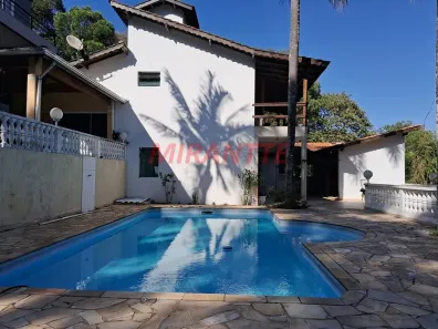 Sobrado com 2 Quartos à venda, 300m² no Caraguatá, Mairiporã