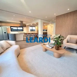 Casa de Condomínio com 4 Quartos à venda, 318m² no Alphaville, Santana de Parnaíba