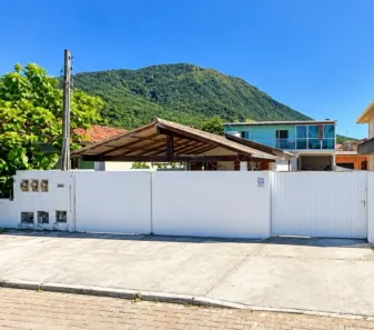 Casa com 8 Quartos à venda, 300m² no Praia do Pontal, Palhoça