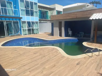 Casa com 5 Quartos à venda, 200m² no Ogiva, Cabo Frio