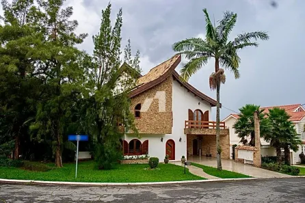 Casa de Condomínio com 4 Quartos à venda, 422m² no Alphaville, Santana de Parnaíba