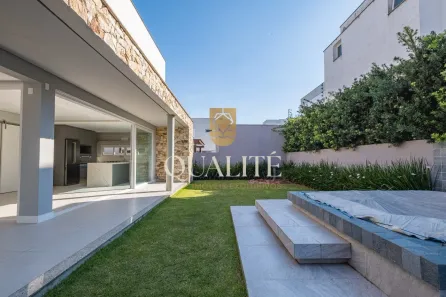 Casa com 4 Quartos à venda, 366m² no Lagoa da Conceição, Florianópolis