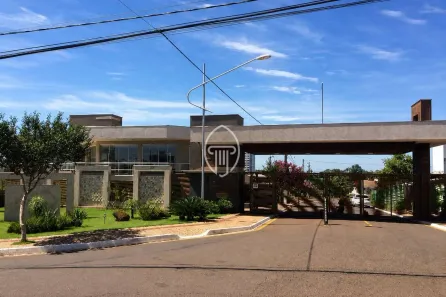 Casa de Condomínio com 4 Quartos à venda, 258m² no Califórnia, Londrina