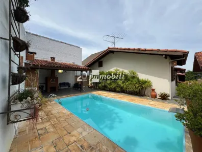 Casa de Condomínio com 3 Quartos à venda, 247m² no São Paulo II, Cotia