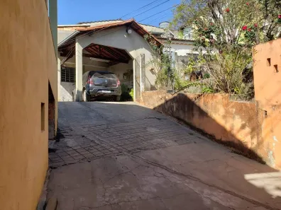 Casa com 3 Quartos à venda, 98m² no Santo Antônio, Contagem