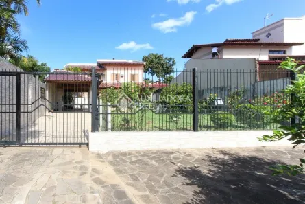 Casa com 4 Quartos à venda, 240m² no Estância Velha, Canoas