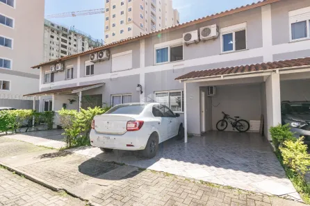 Casa de Condomínio com 3 Quartos à venda, 88m² no Fátima, Canoas