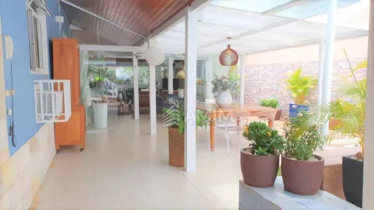 Casa de Condomínio com 5 Quartos à venda, 400m² no Badu, Niterói