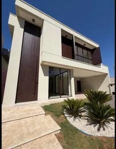 Casa de Condomínio com 3 Quartos à venda, 264m² no Jardins Capri, Senador Canedo