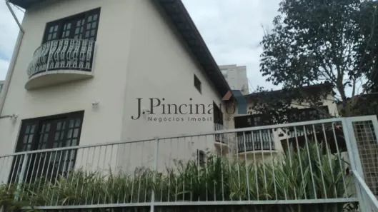 Sobrado com 4 Quartos para alugar, 372m² no Vila Santana II, Jundiaí