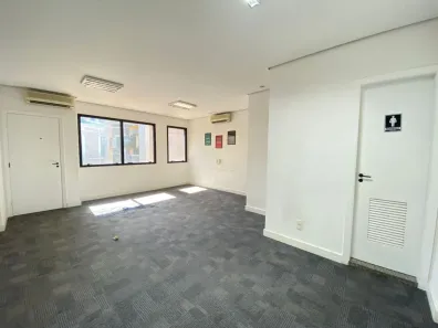 Sala Comercial para alugar, 80m² no Vila Olímpia, São Paulo