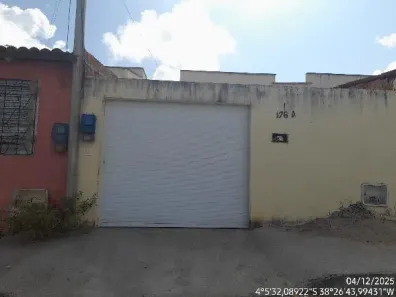 Casa com 2 Quartos à venda, 121m² no Dourado, Horizonte