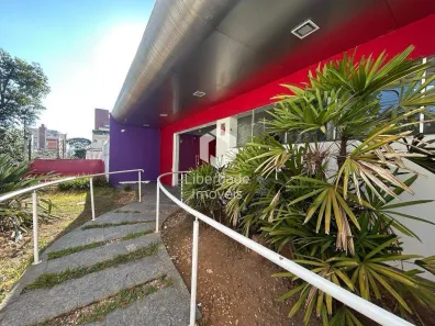 Imóvel Comercial com 6 Quartos para alugar, 270m² no Coração Eucarístico, Belo Horizonte