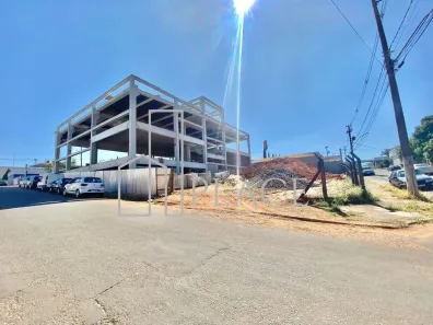 Ponto Comercial para alugar, 2000m² no Santa Tereza, Marília