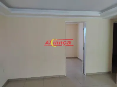 Casa com 2 Quartos para alugar, 54m² no Centro, Guarulhos