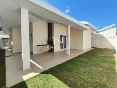 Casa de Condomínio com 3 Quartos para alugar, 350m² no Loteamento Villa Branca, Jacareí