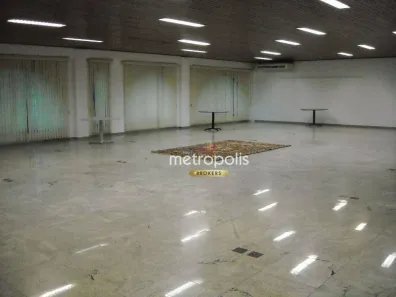 Prédio Comercial para alugar, 1200m² no Jardim Everest, São Paulo