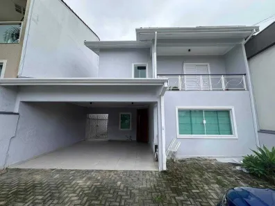 Casa de Condomínio com 4 Quartos à venda, 200m² no Cidade Parquelandia, Mogi das Cruzes