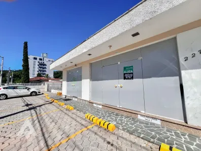 Sala Comercial para alugar, 130m² no Velha, Blumenau