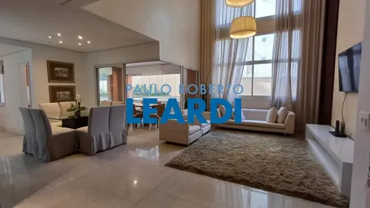 Apartamento com 3 Quartos à venda, 157m² no Cerqueira César, São Paulo
