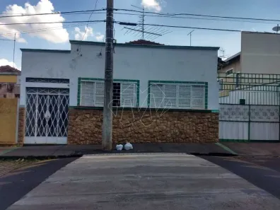 Casa com 4 Quartos à venda, 241m² no Centro, Araraquara