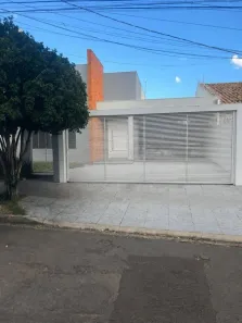 Casa com 3 Quartos à venda, 194m² no Centro, Campo Grande