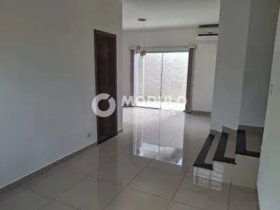 Casa com 3 Quartos à venda, 250m² no Saraiva, Uberlândia