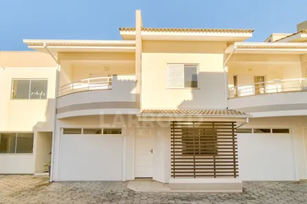 Casa de Condomínio com 3 Quartos à venda, 139m² no Humaitá, Tubarão