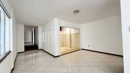 Casa com 3 Quartos à venda, 280m² no Coroa do Meio, Aracaju
