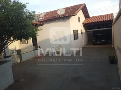 Casa com 2 Quartos à venda, 62m² no Jardim Canaã, Uberlândia