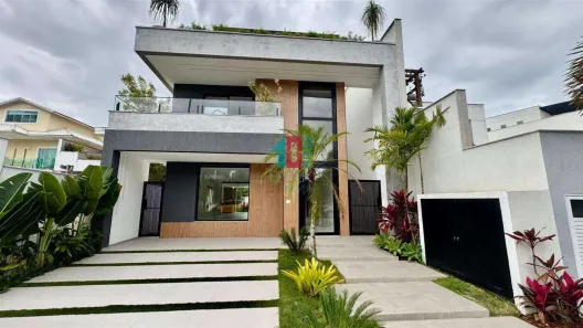 Casa de Condomínio com 4 Quartos à venda, 430m² no Recreio dos Bandeirantes, Rio de Janeiro