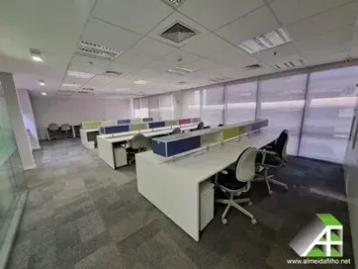 Sala Comercial com 1 Quarto para alugar, 250m² no Vila Olímpia, São Paulo