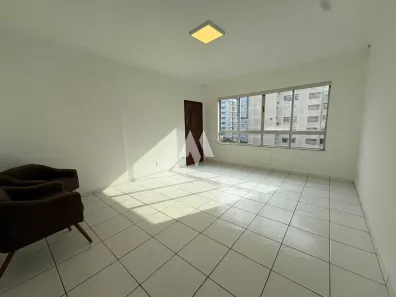 Apartamento com 4 Quartos para alugar, 173m² no Pompéia, Santos