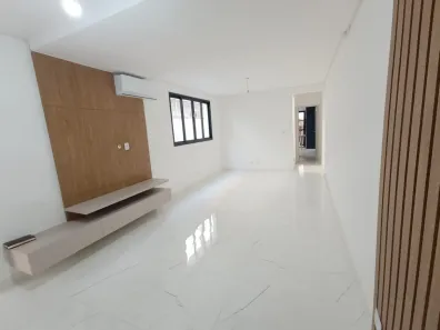 Sobrado com 3 Quartos à venda, 123m² no Boqueirão, Santos