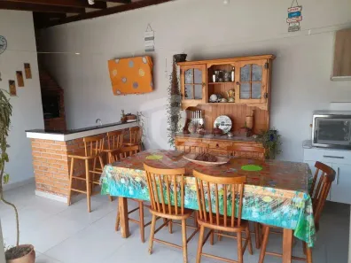 Casa com 3 Quartos à venda, 230m² no Vila Cardia, Bauru