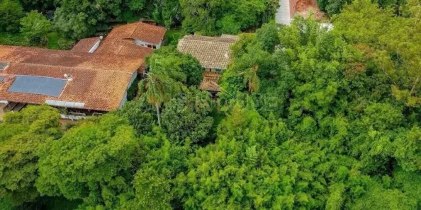 Casa com 4 Quartos à venda, 380m² no Jardim Marilu, Carapicuíba